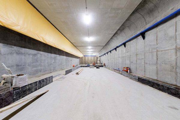 Foto: Kasper Dudzik. Göteborg 20170313. Arbeten för Marieholmstunneln tunnelsektion görs redo för sjösättning och utskeppning.